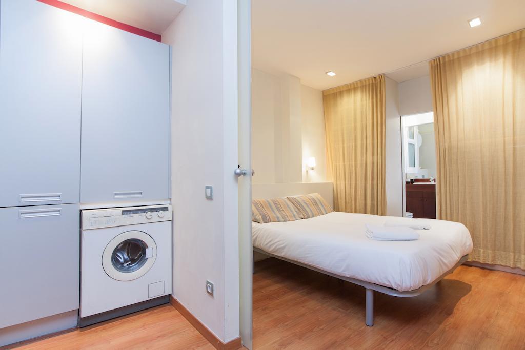 Rambla Suites Barcelona Exterior photo