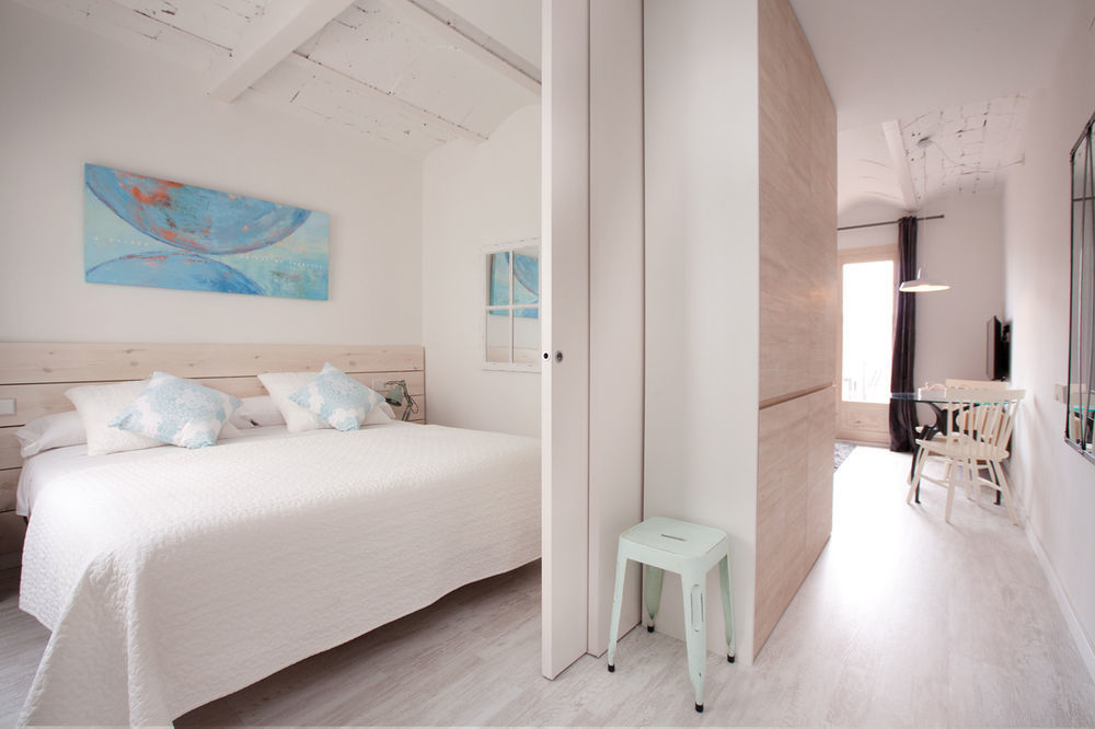 Rambla Suites Barcelona Exterior photo
